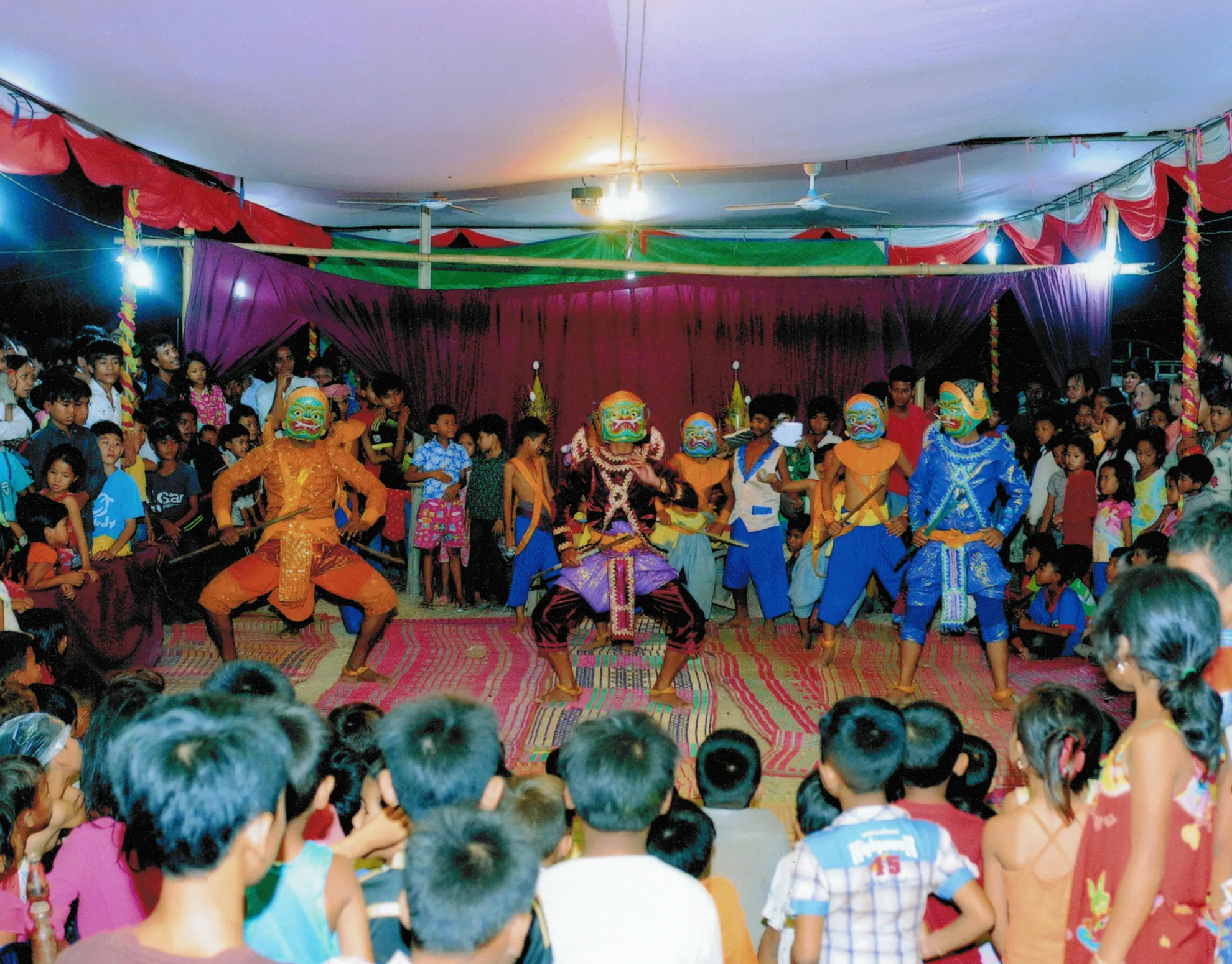ល្ខោនខោលវត្តស្វាយអណ្តែត